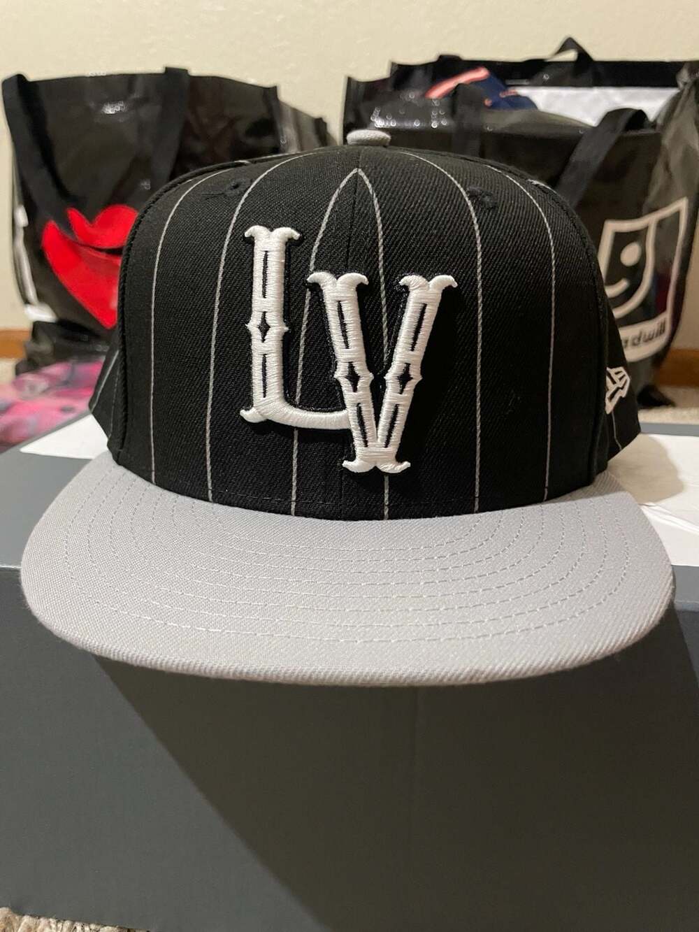Las Vegas Reyes de Plata New Era 9FIFTY Pinstripe Snapback Hat